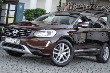 LansCAR 2017 2.4 D4 AWD Summum PanoramaKameraNaviXenonSkóraChromPdcLED